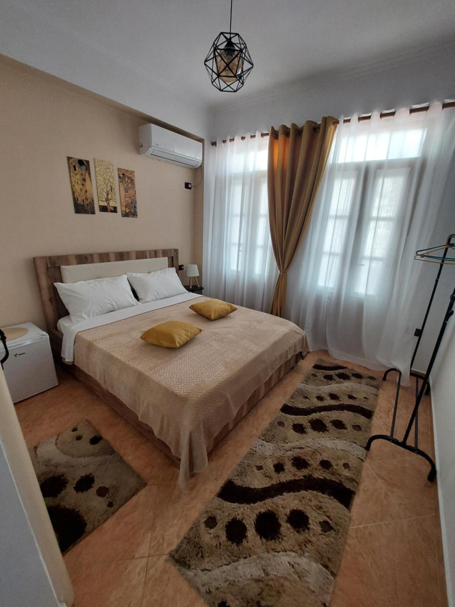 Godard Apartments Avlonya Dış mekan fotoğraf