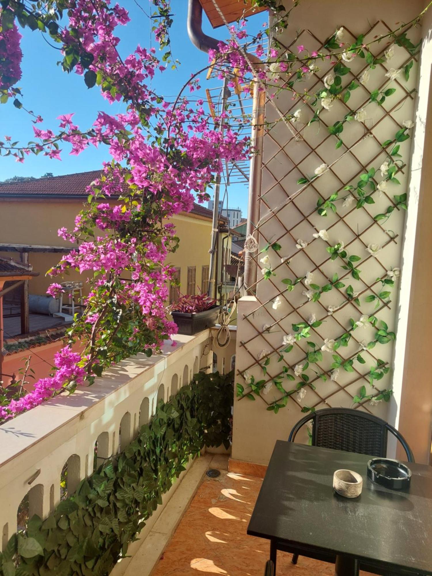 Godard Apartments Avlonya Dış mekan fotoğraf